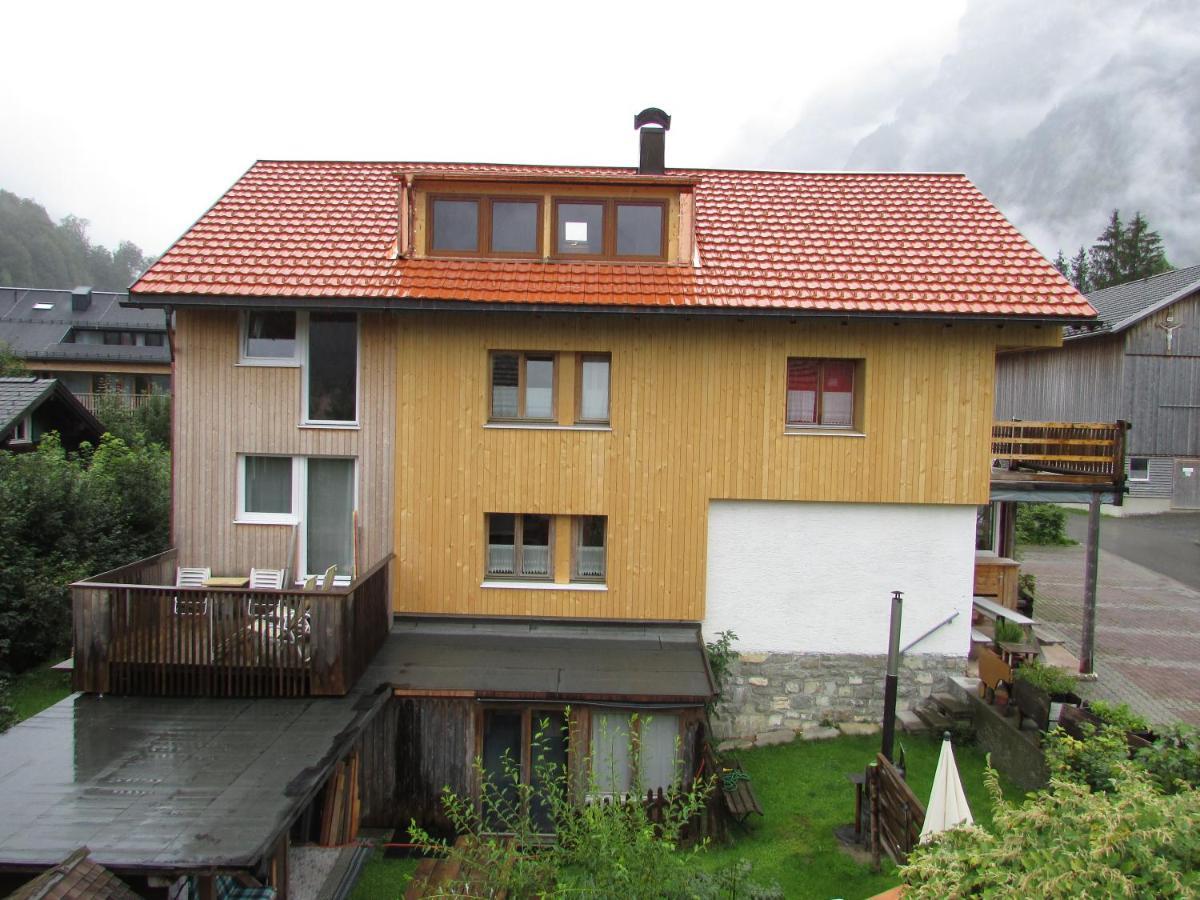 Haus Mittagspitze Hotel Mellau Buitenkant foto