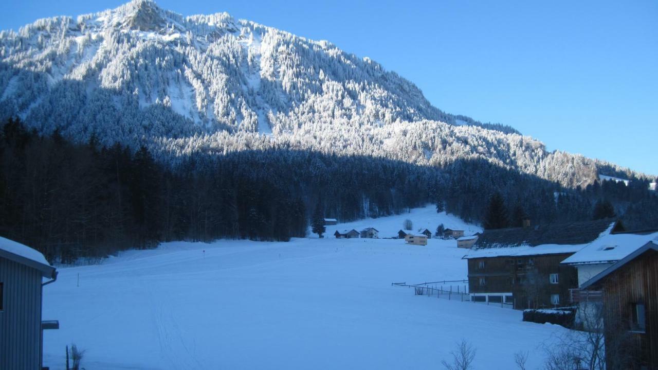 Haus Mittagspitze Hotel Mellau Buitenkant foto